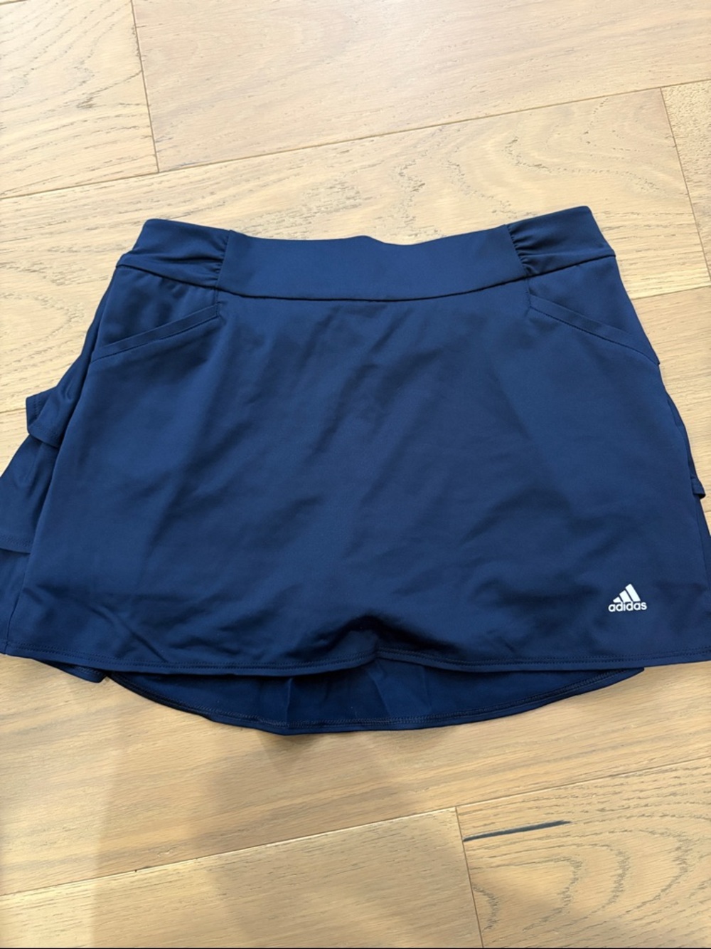 BNWT Adidas Girls Ruffled Skort Size M